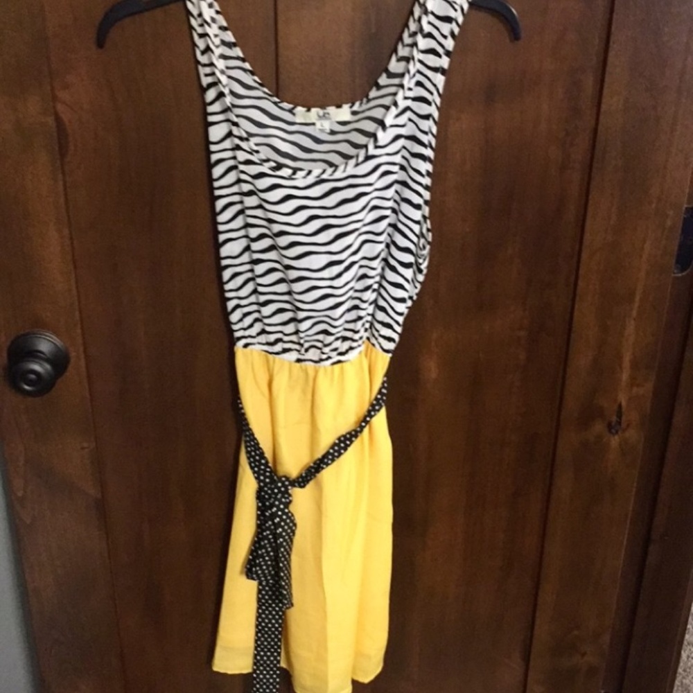 Black/White/Yellow Boutique Dress